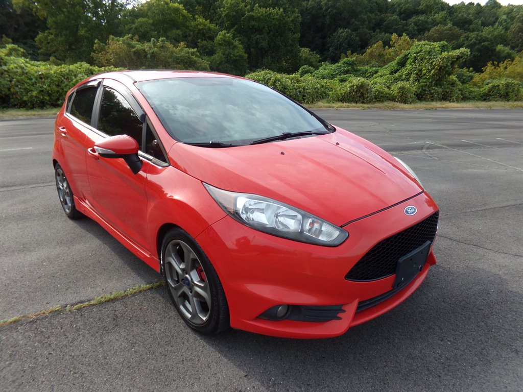 2015 Ford Fiesta ST's photo