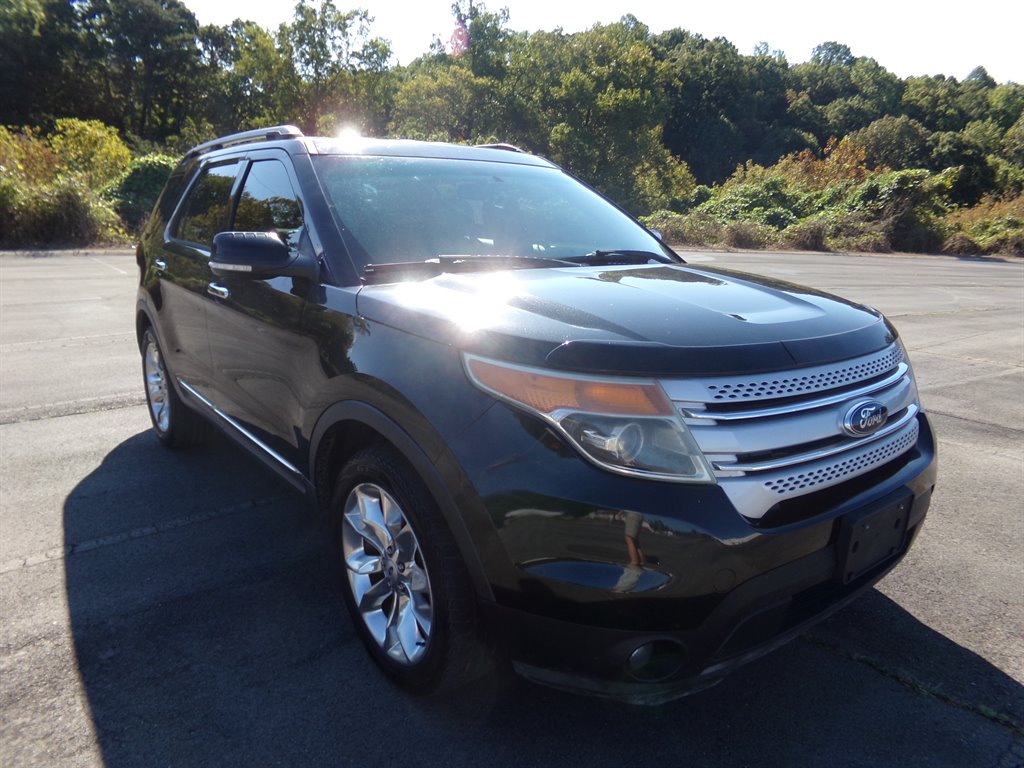 2014 Ford Explorer XLT's photo